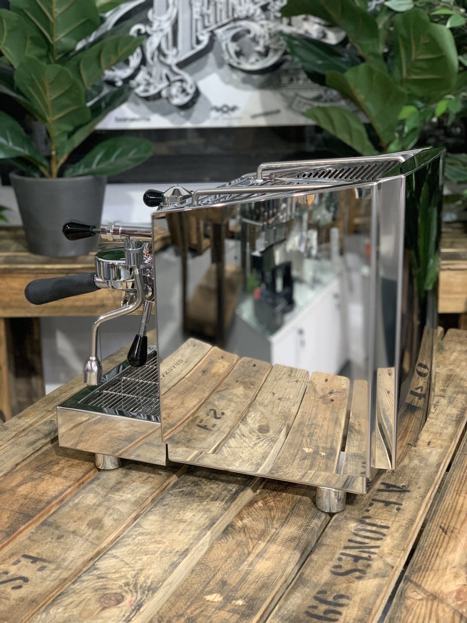 Izzo Vivi PID with Flick Taps - 1 Group Commercial Espresso Machine