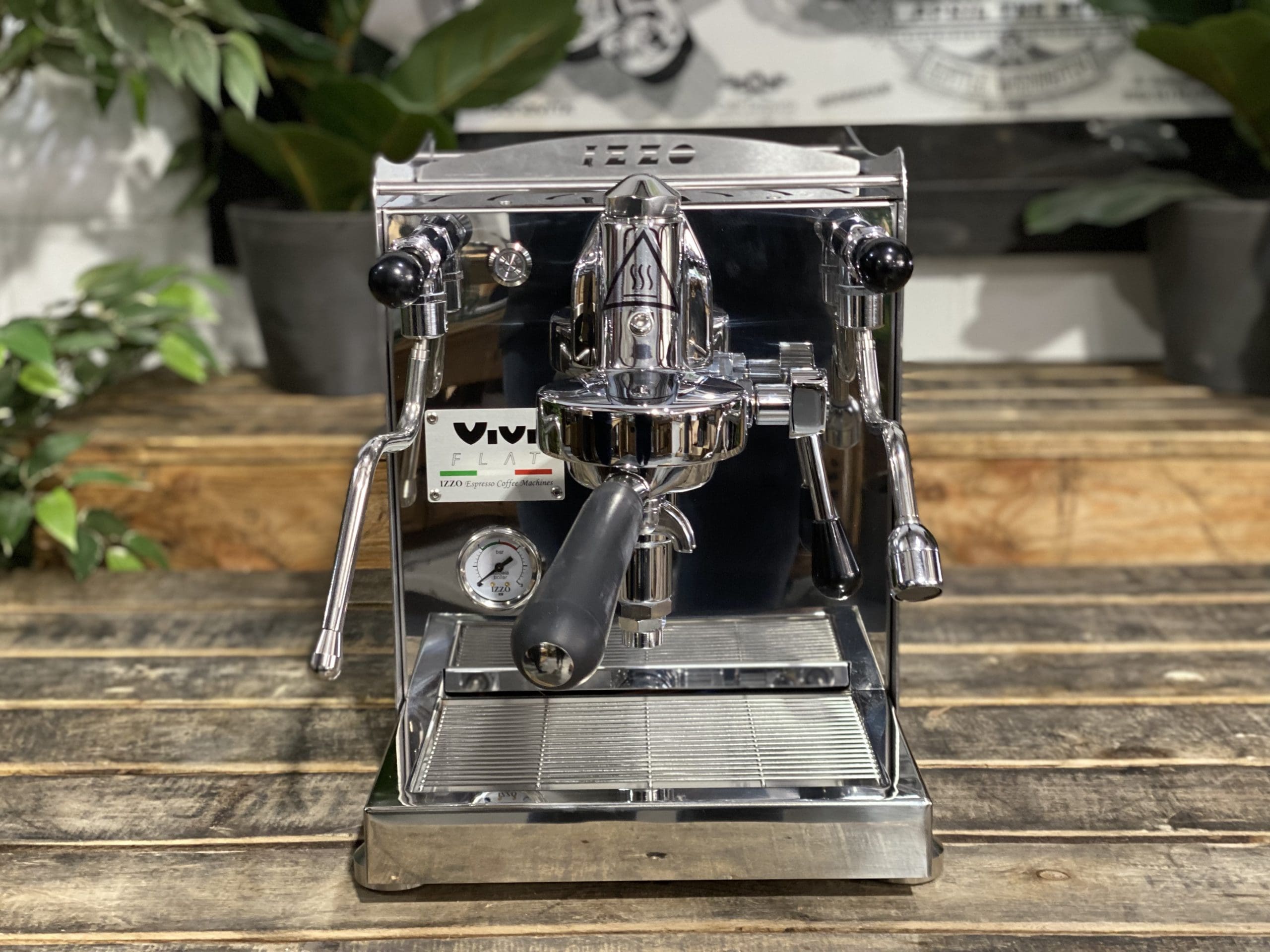 Izzo Vivi Flat - 1 Group Commercial Espresso Machine - Black