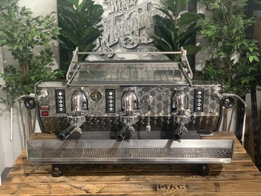 Kees Van Der Westen Mirage Arte Veloce Triplette 3 Group Red Sides - 385