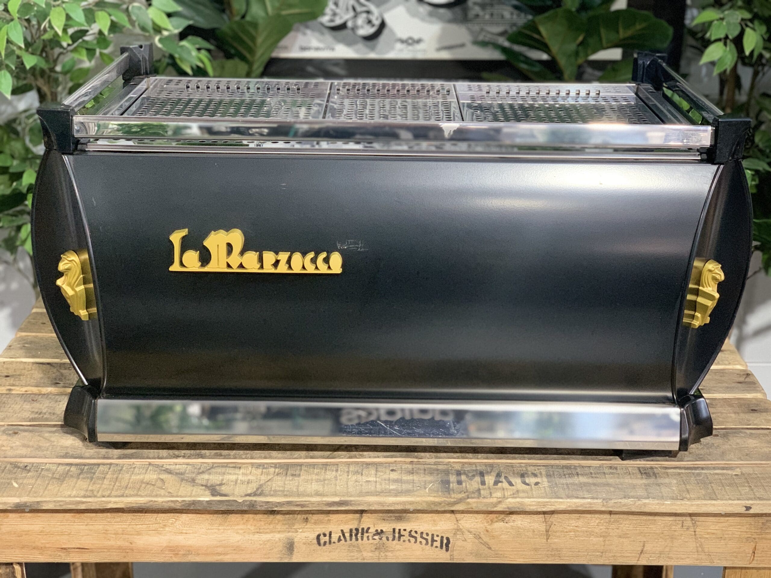 La Marzocco FB80 3 Group Black & Gold - 17451