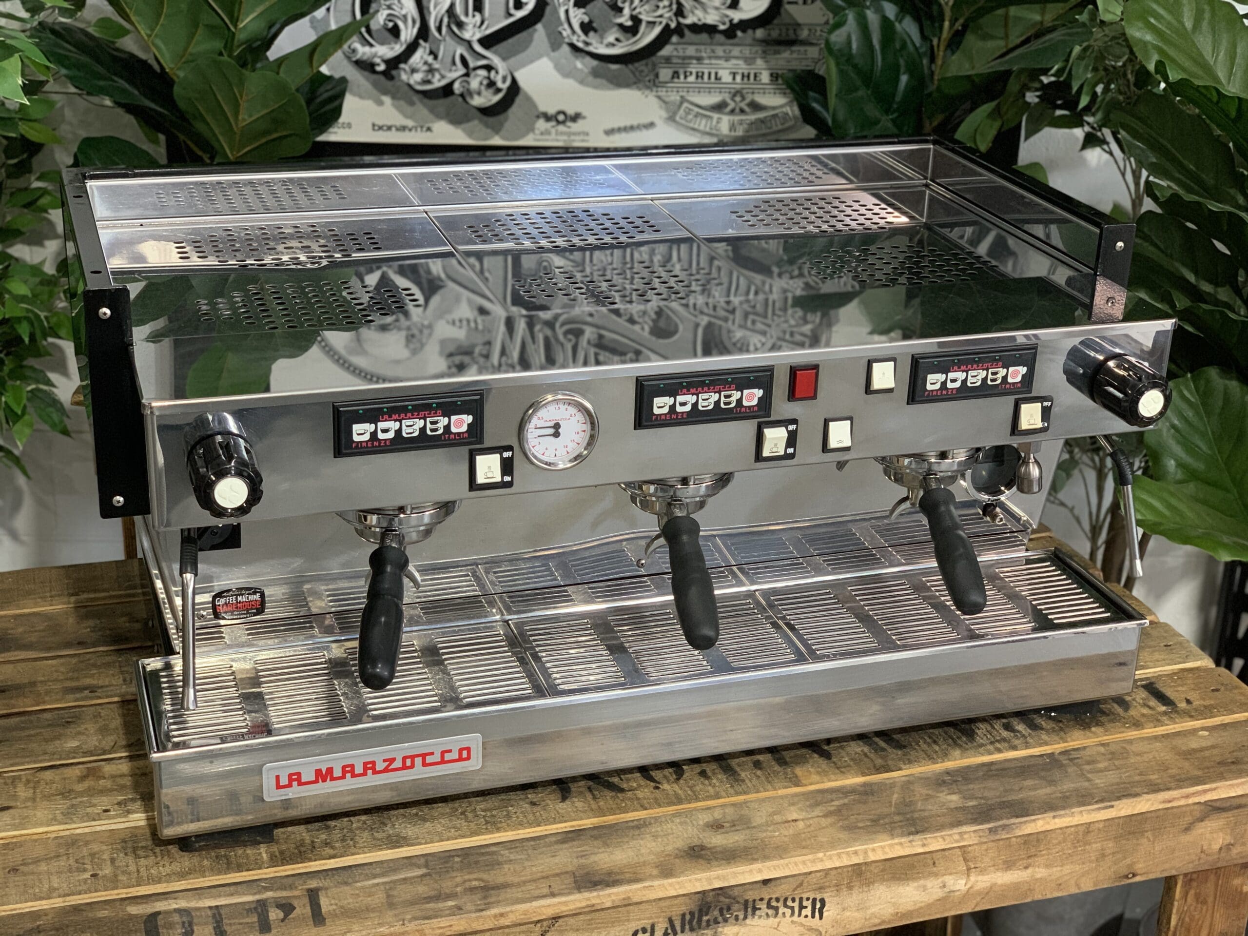 La Marzocco Linea Classic - 3 Group Commercial Espresso Machine - Stainless Steel