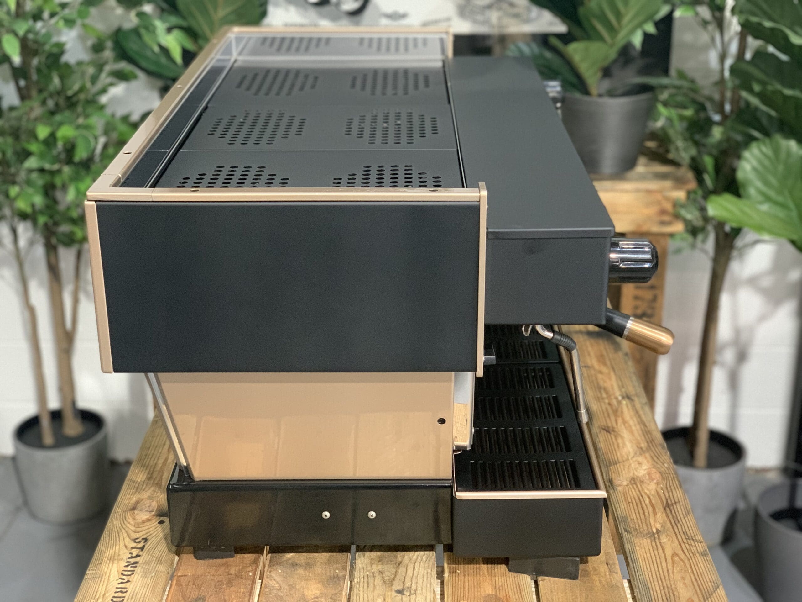 La Marzocco Linea Classic Black & Rose - 3 Group Commercial Espresso Machine - Gold