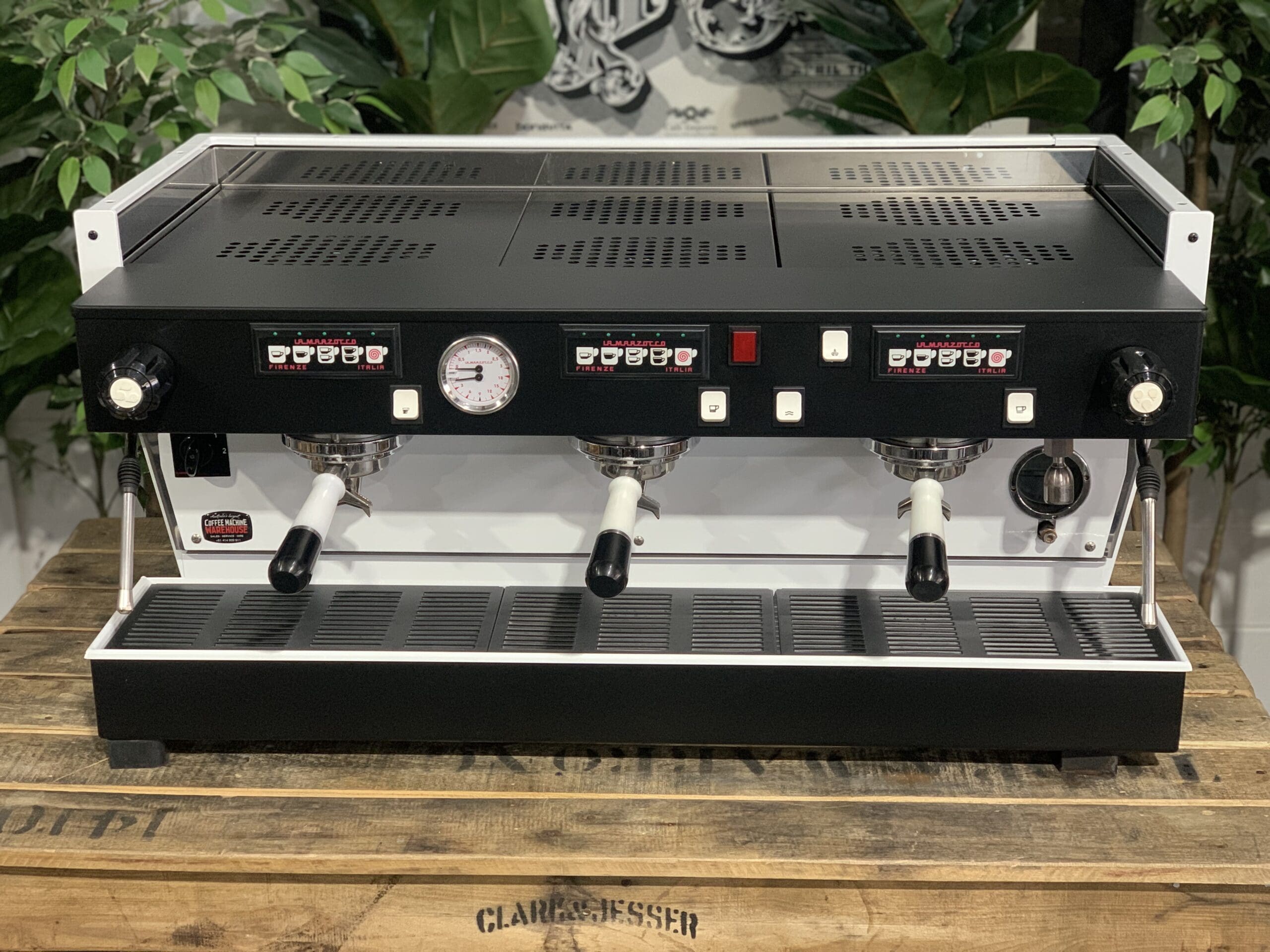 La Marzocco Linea Classic White - 3 Group Commercial Espresso Machine - Black