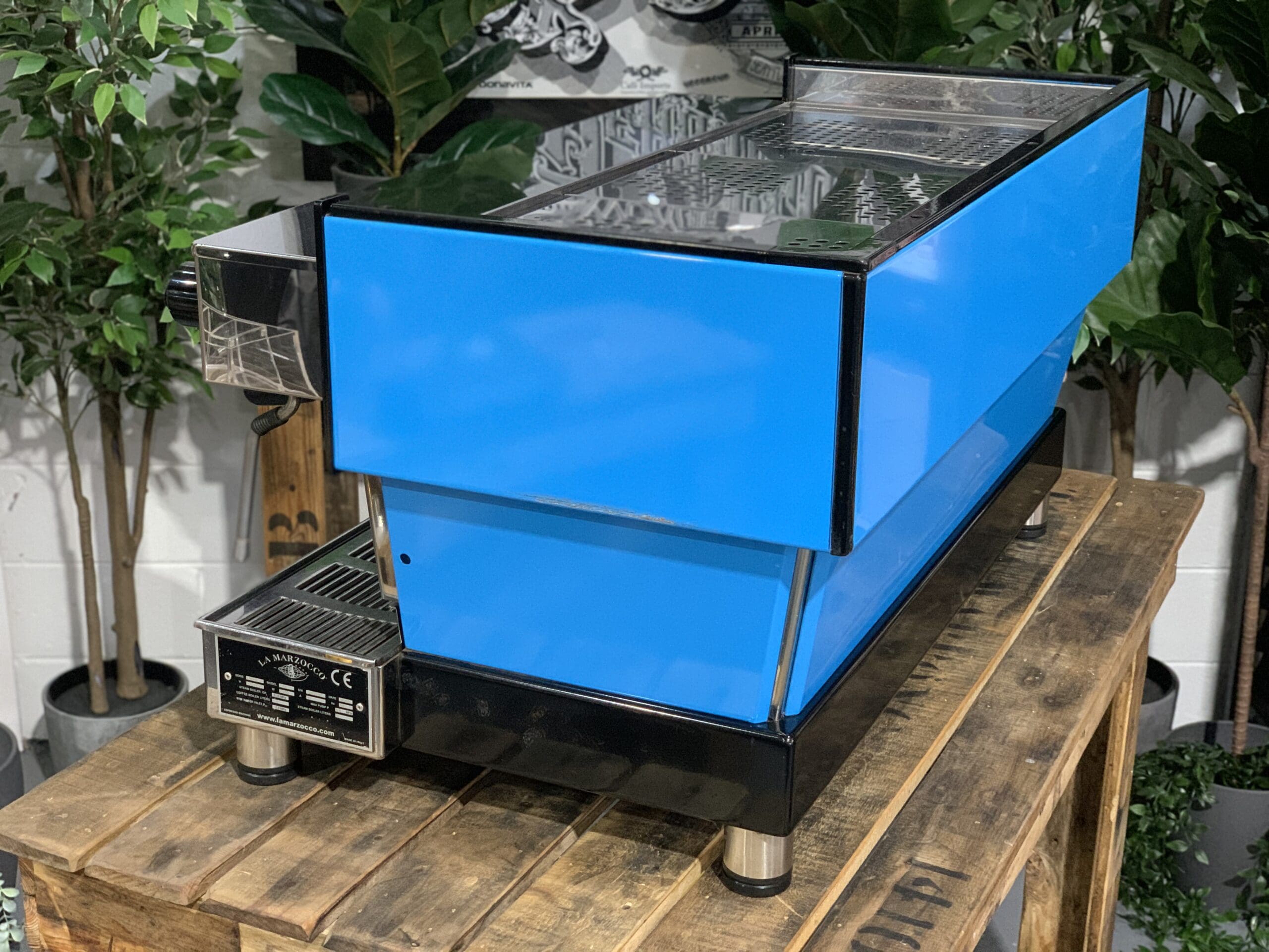 La Marzocco Linea Classic Bright - 3 Group Commercial Espresso Machine - Blue