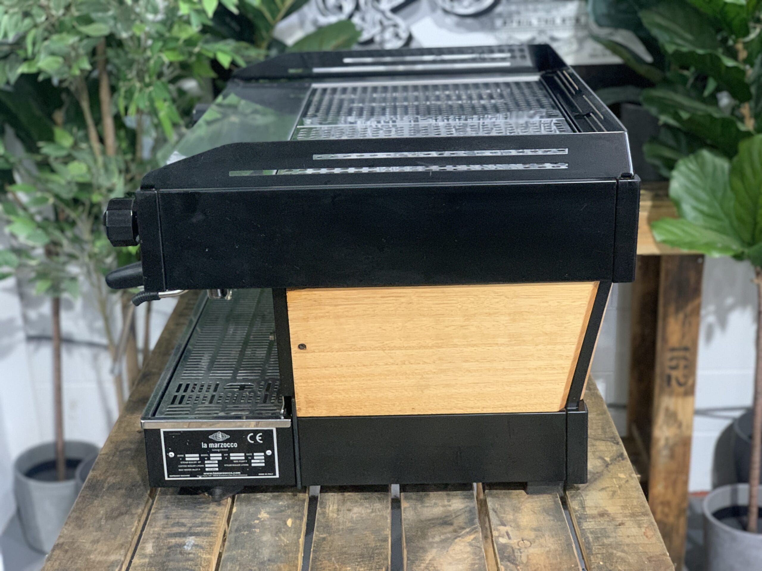 La Marzocco Linea PB Custom Wood 2 Group Black - 15298