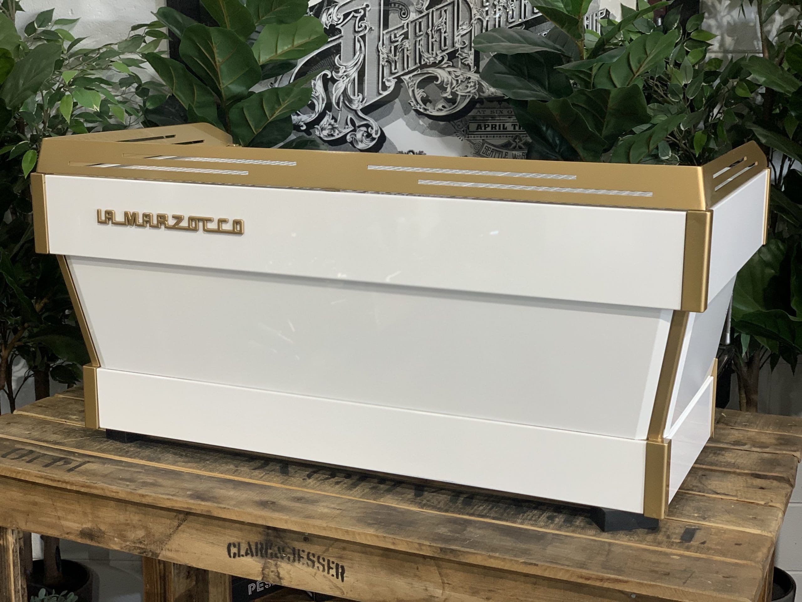 La Marzocco Linea PB 3 Group White & Gold with Pesado Handles - 1067