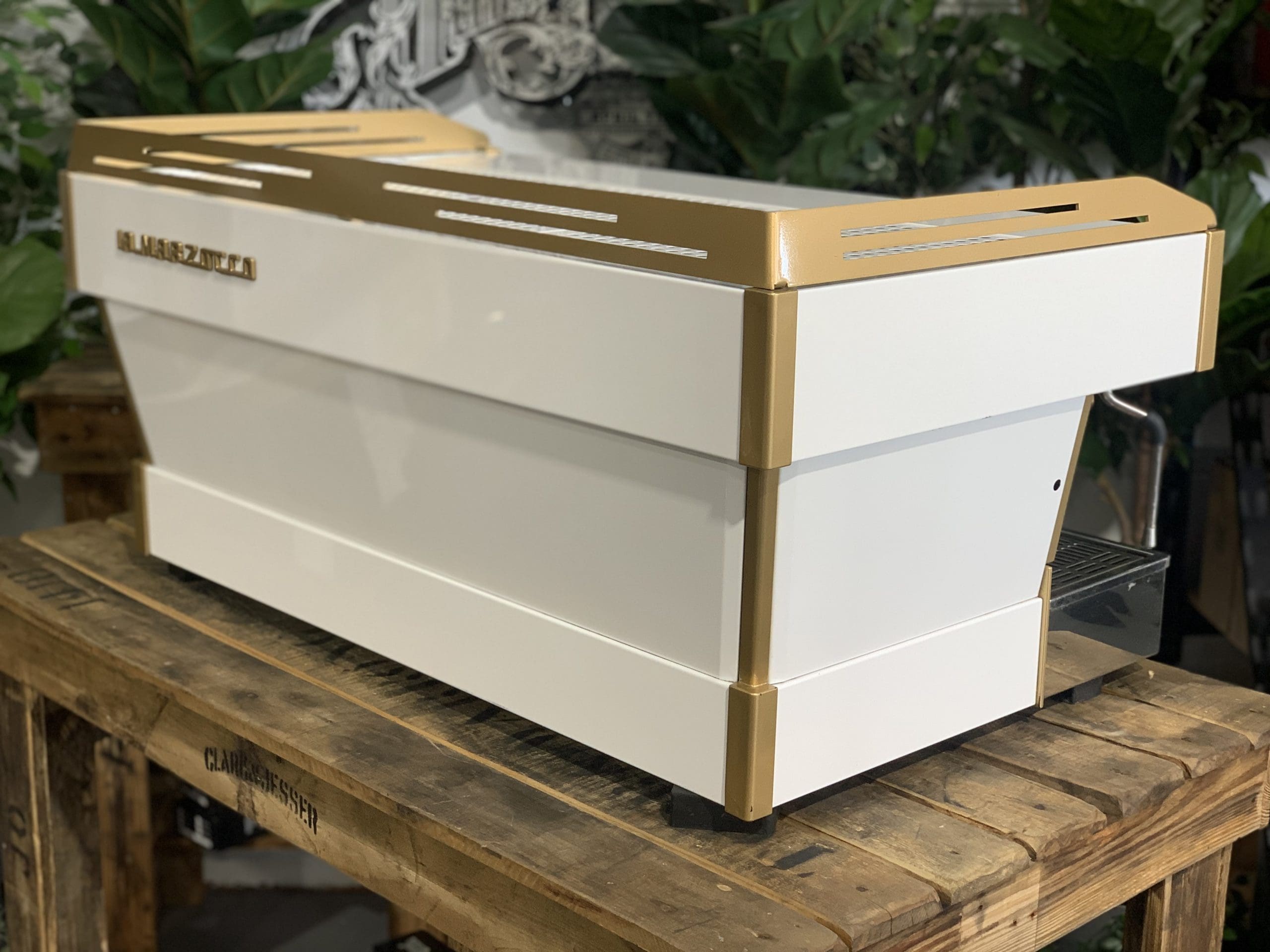 La Marzocco Linea PB 3 Group White & Gold with Pesado Handles - 1067