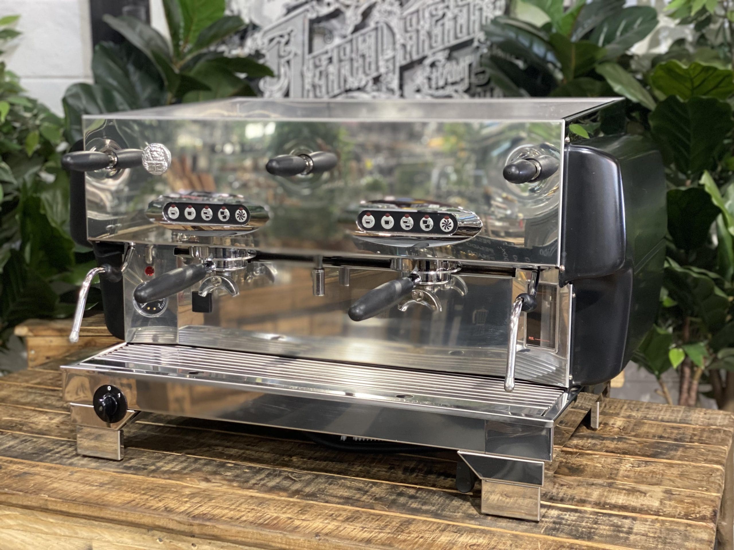 La San Marco 80E Liscea Matte - 2 Group Commercial Espresso Machine - Black