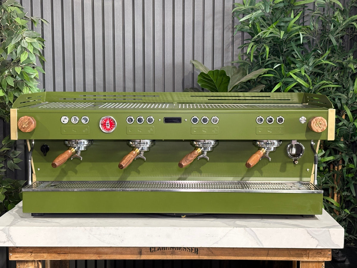 La Marzocco Linea PB - - 4 Group Commercial Espresso Machine - Commercial - Green & Timber