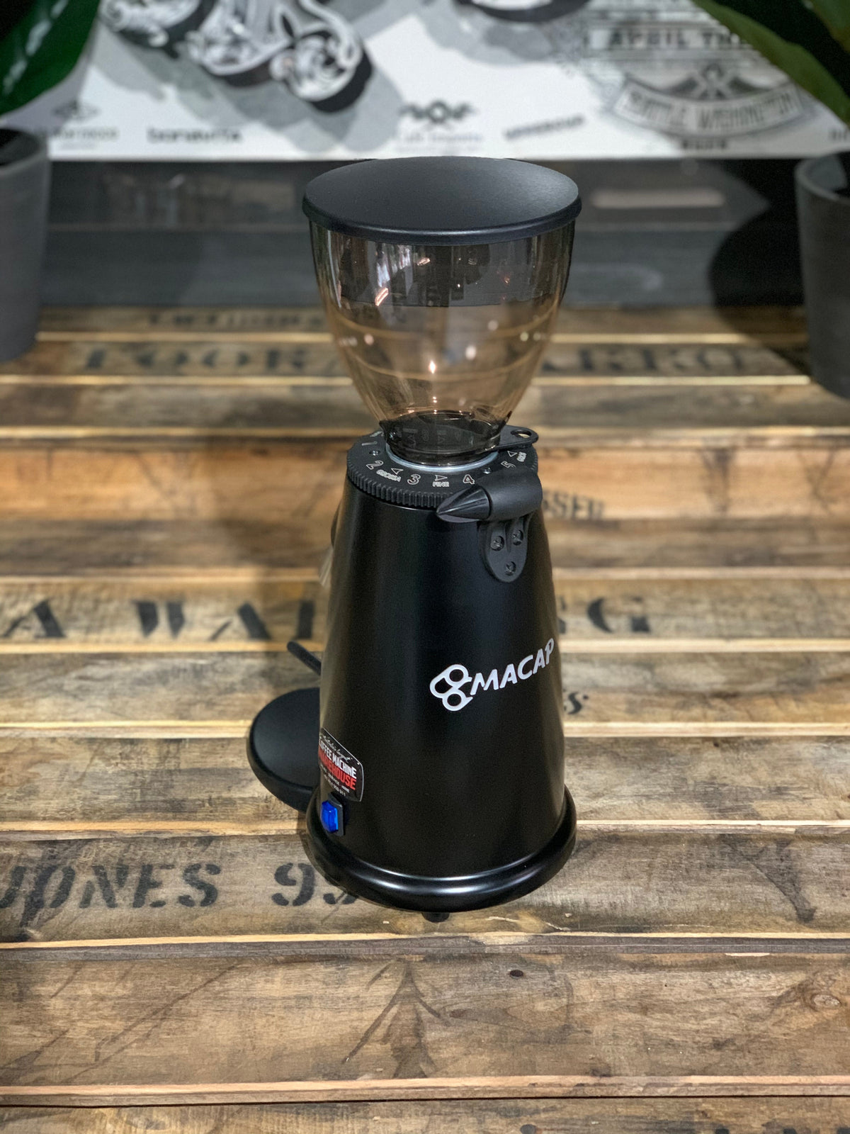 Macap M2M On Demand - Black