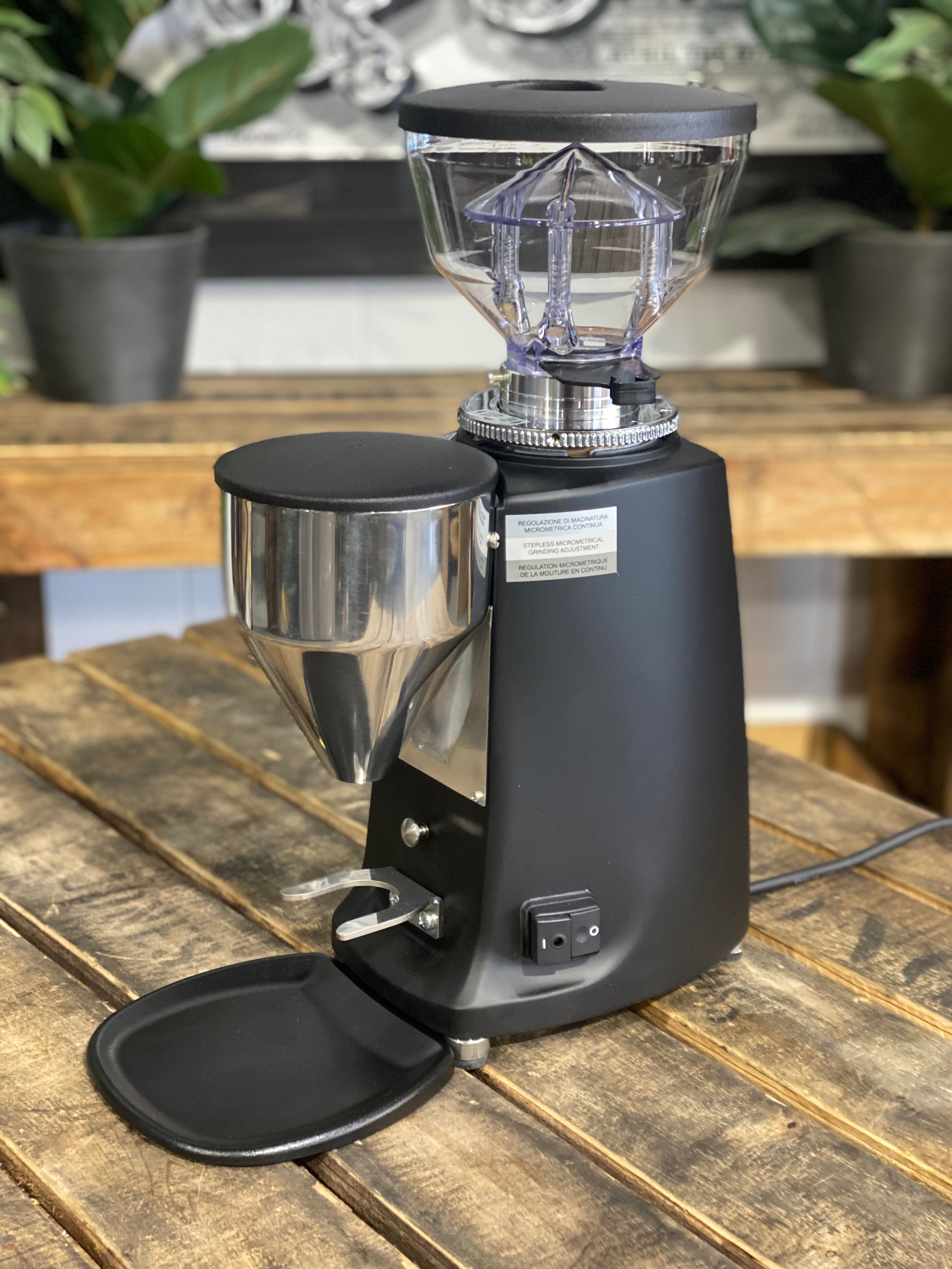 Mazzer Mini Electronic B Brand Espresso - Coffee Grinder - Black