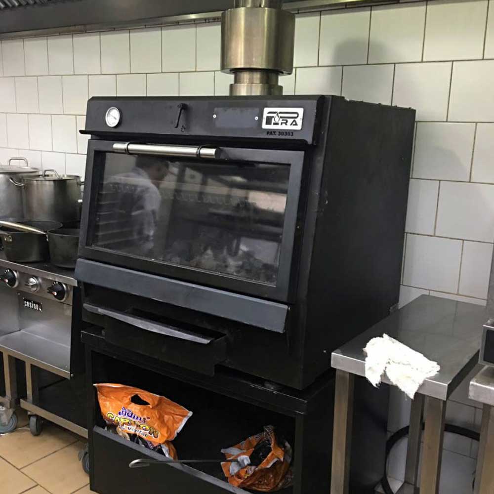 Pira 90 Black AB Charcoal Oven - 500.101