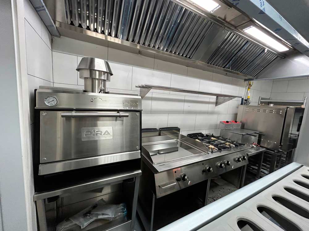 Pira 70 XL Lux SD Charcoal Oven - 480.103