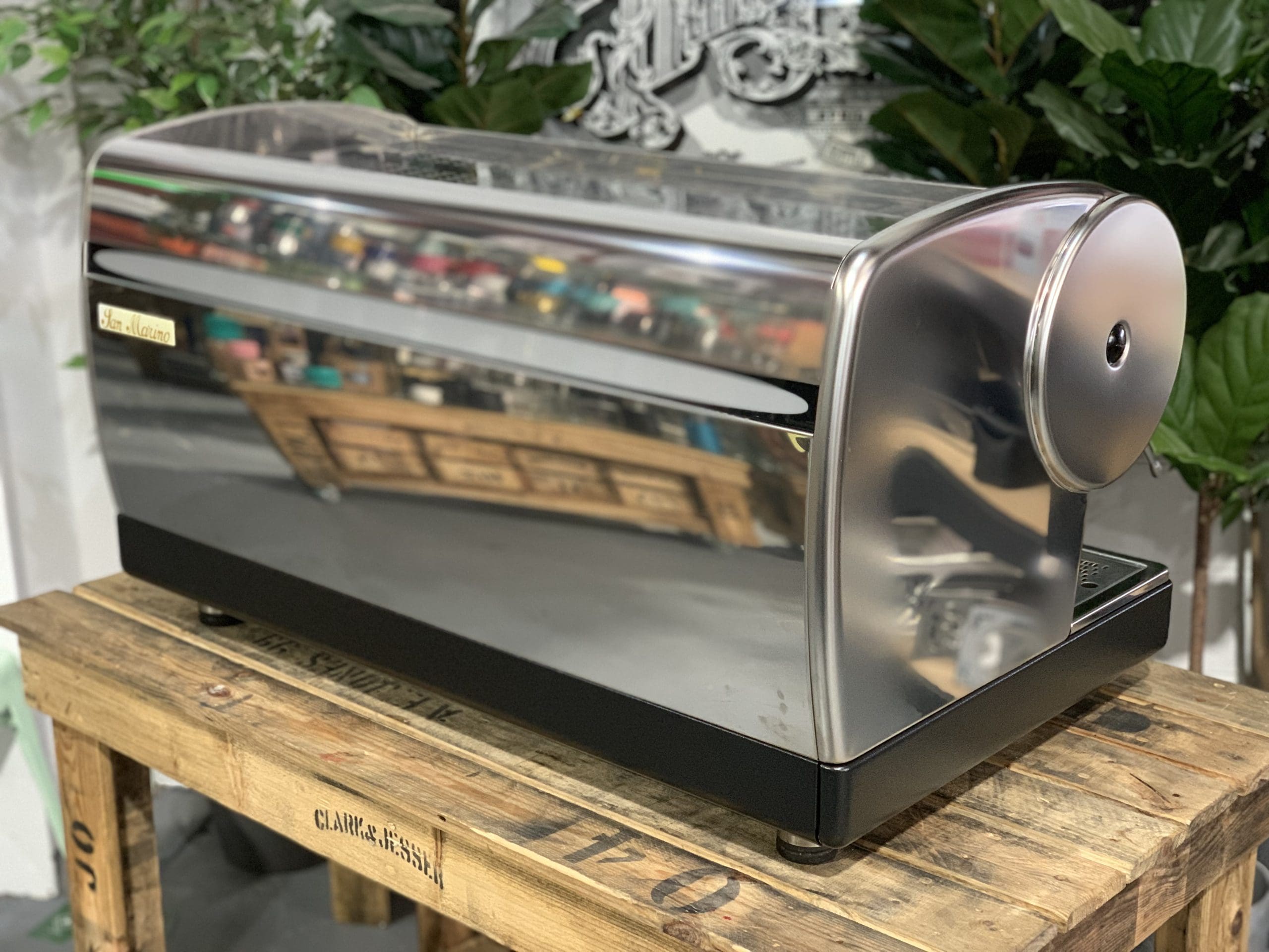 San Marino Lisa R 3 Group - 1716