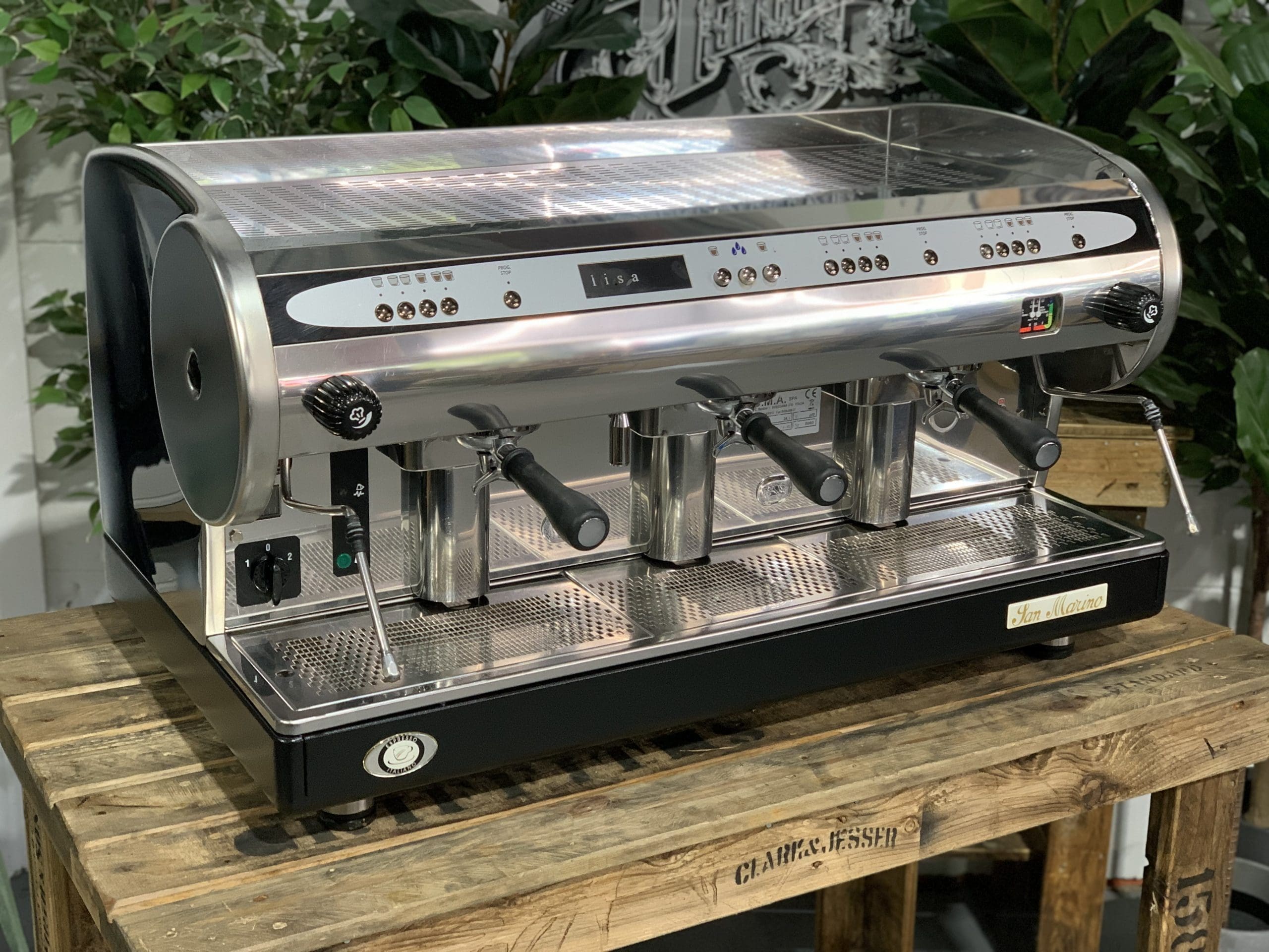 San Marino Lisa R - 3 Group Commercial Espresso Machine