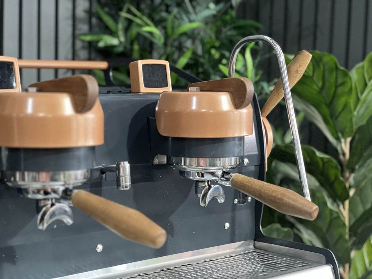 Synesso MVP Navy Blue - 2 Group Commercial Espresso Machine - Brown