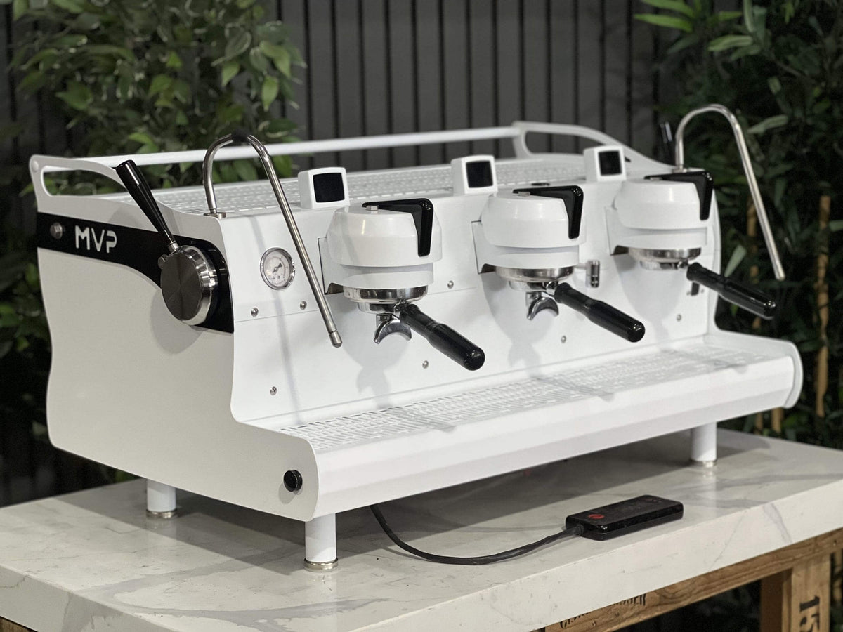 Synesso MVP - - 3 Group Commercial Espresso Machine - Commercial