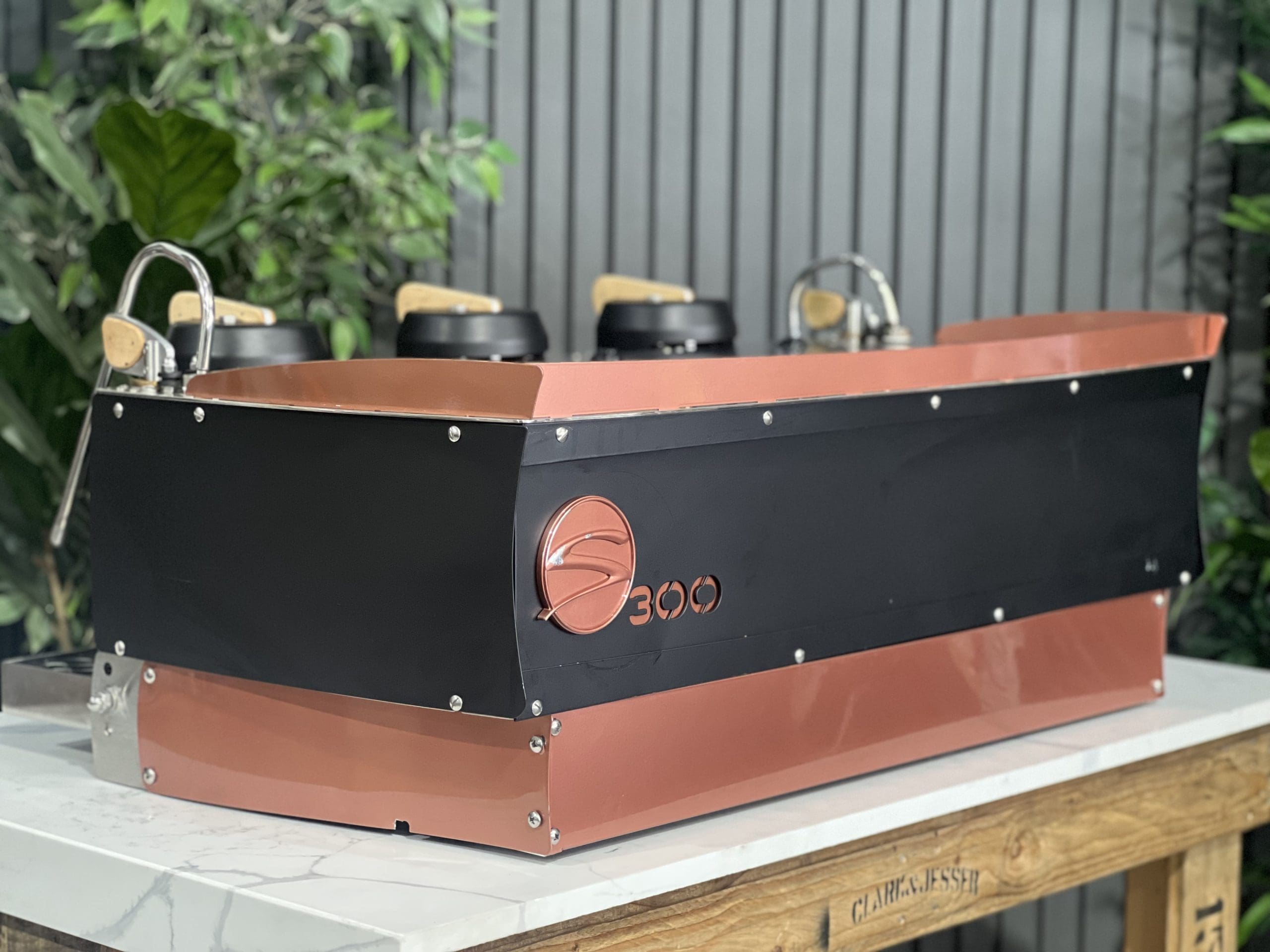 Synesso S300 Timber Accents 3 Group Black & Copper - 37598