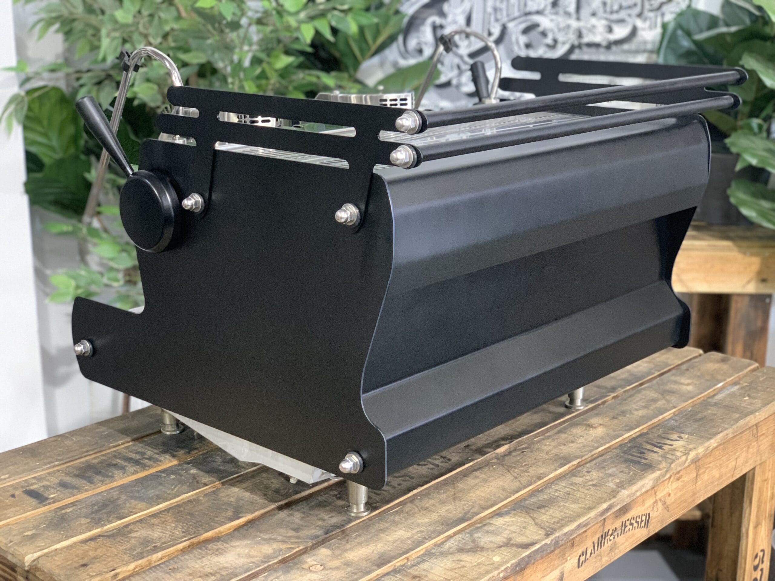 Synesso Sabre 2 Group Black - 490