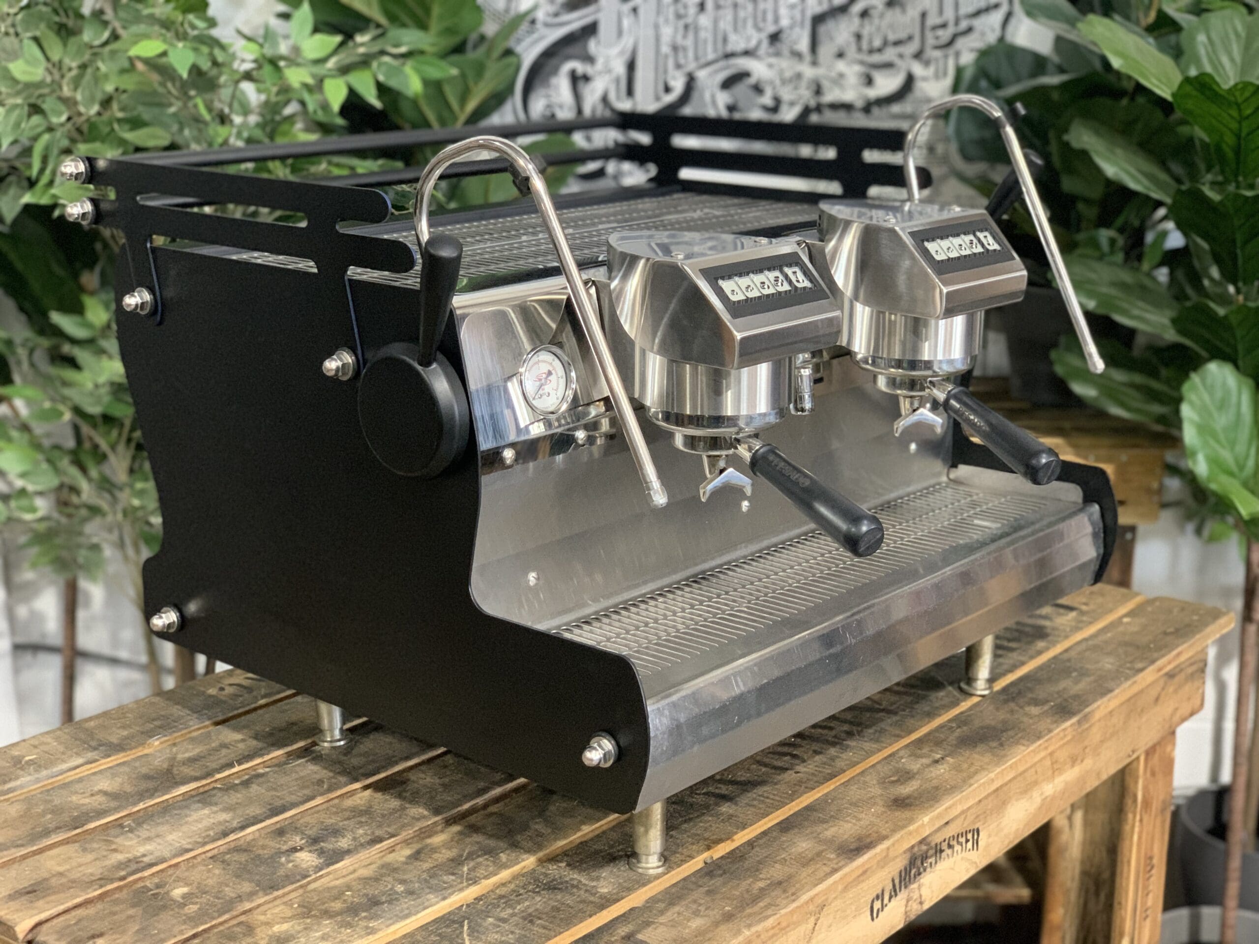 Synesso Sabre 2 Group Black - 490