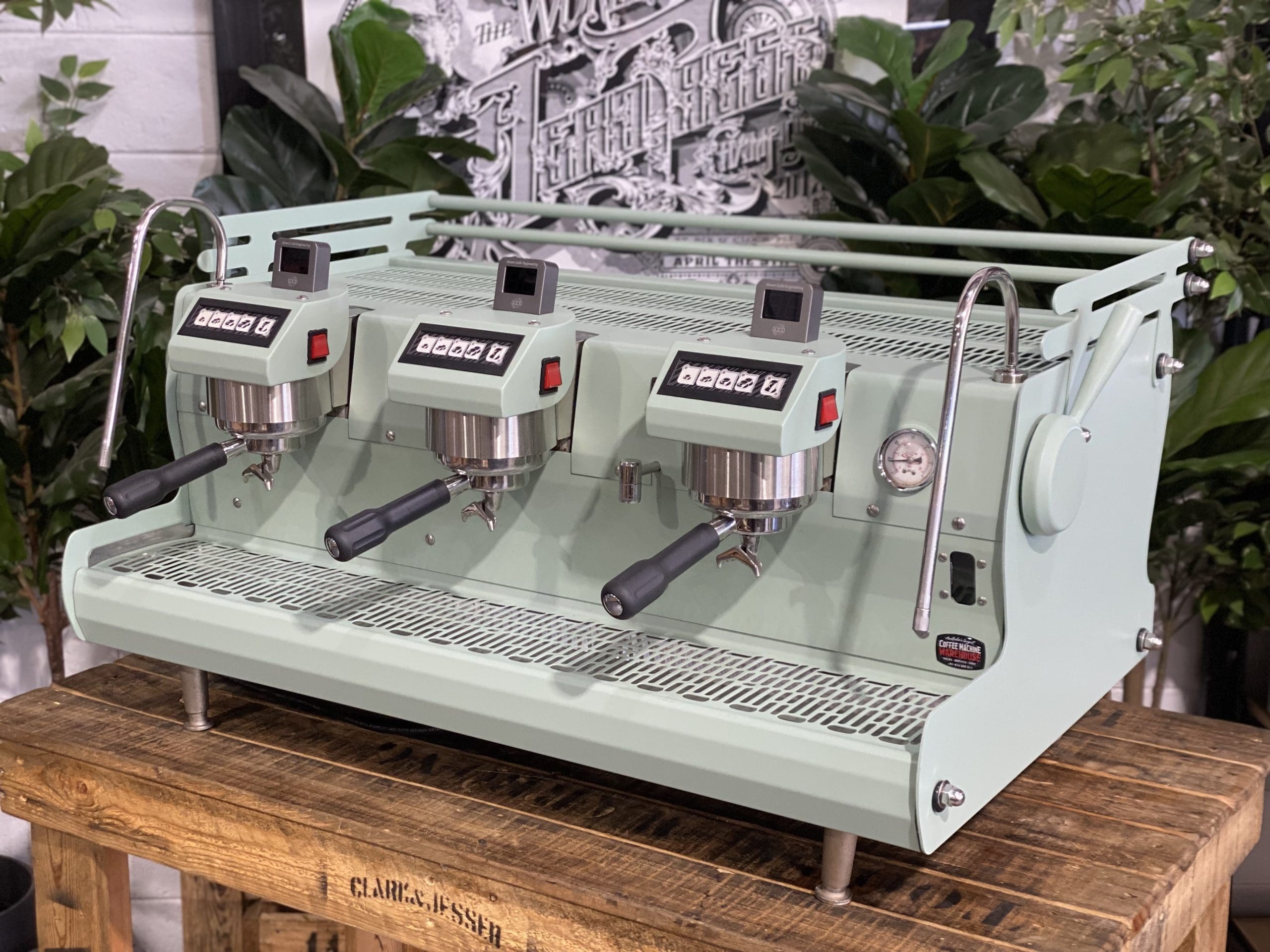 Synesso Sabre 3 Group W Shot Timers Sage Green Espresso Coffee Machine - 34019