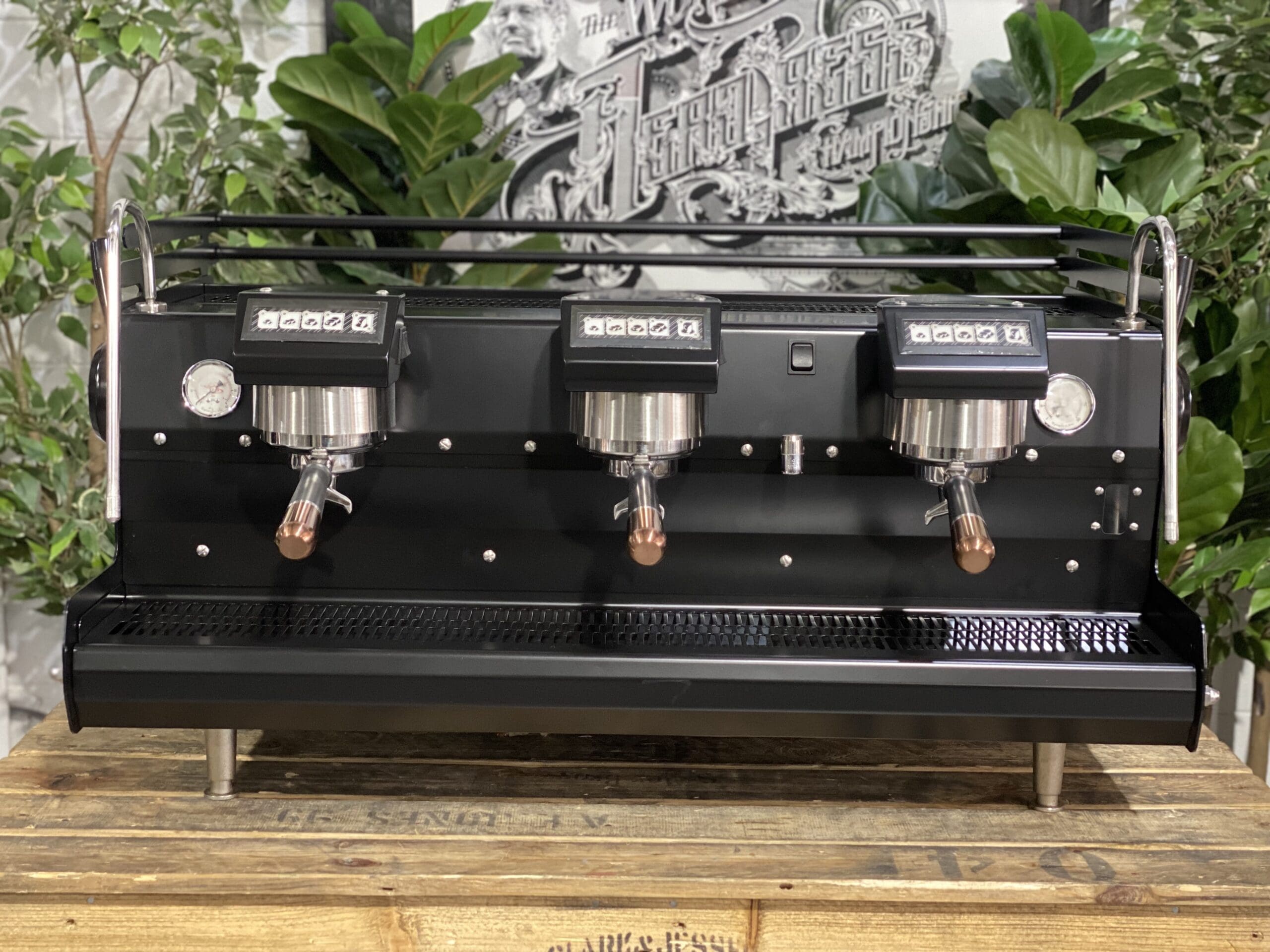 Synesso Sabre 3 Group Black & Bronze Handles - 18772