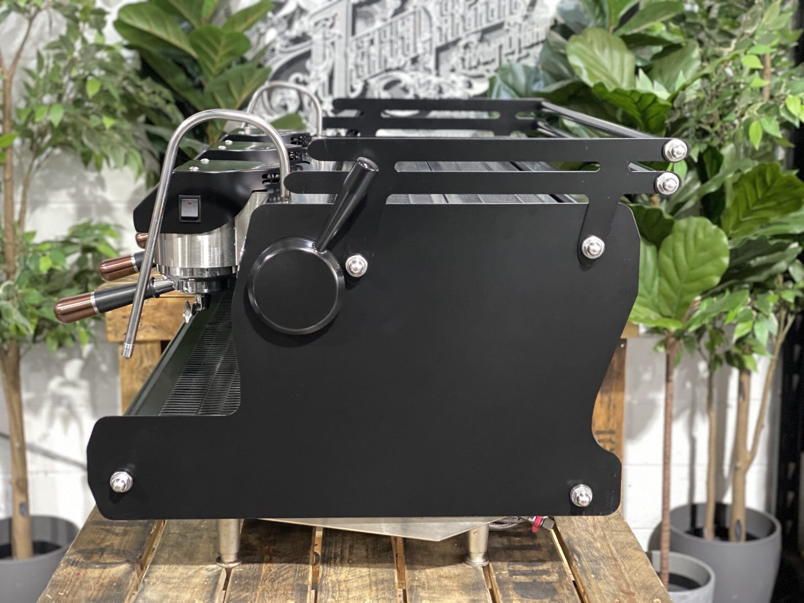 Synesso Sabre 3 Group Black & Bronze Handles - 18772