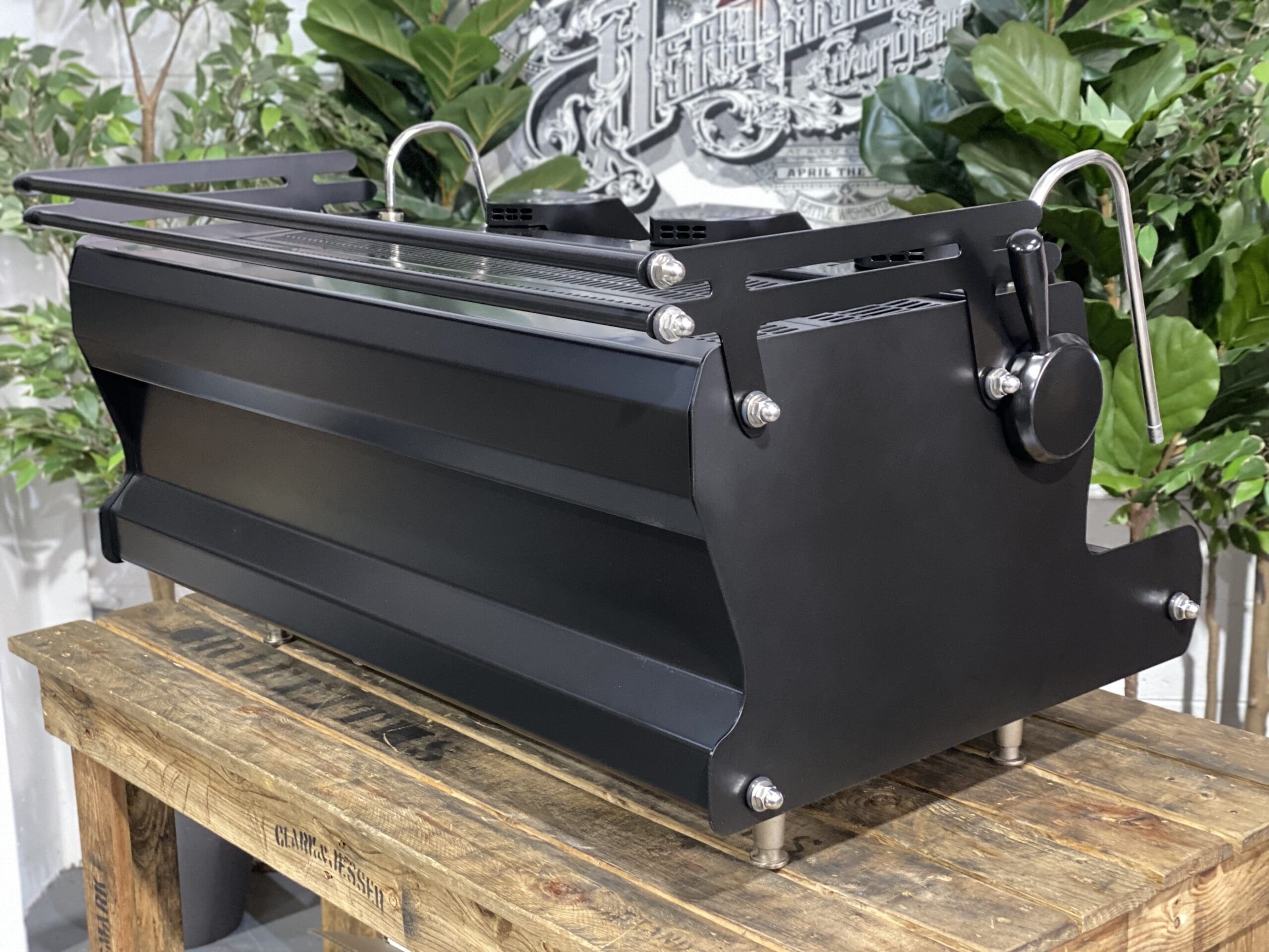 Synesso Sabre 3 Group Black & Bronze Handles - 18772