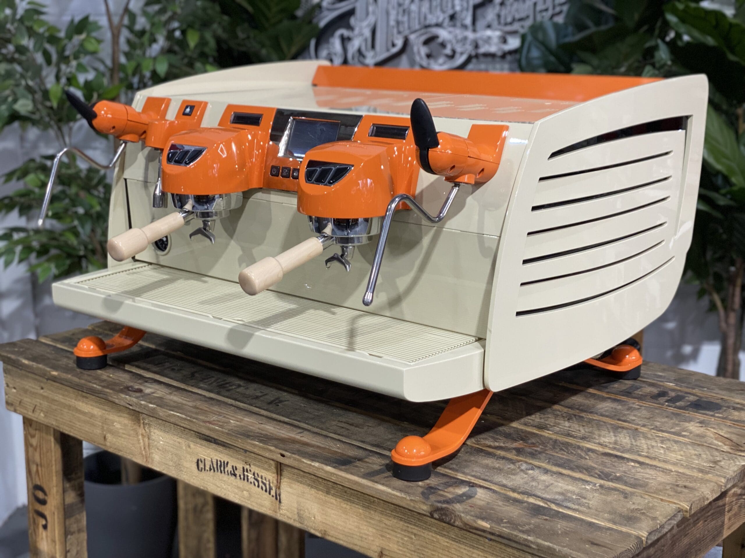 Victoria Arduino Black Eagle 2 Group Cream & Orange - 19542