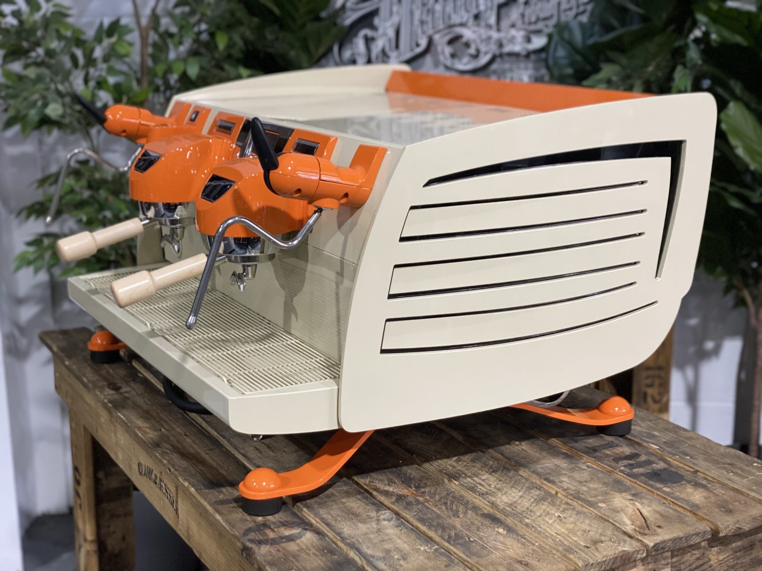 Victoria Arduino Black Eagle 2 Group Cream & Orange - 19542