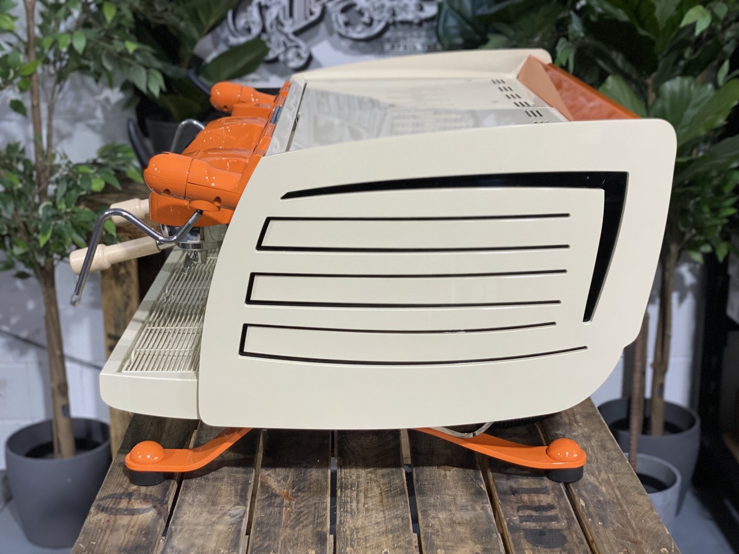 Victoria Arduino Black Eagle 2 Group Cream & Orange - 19542