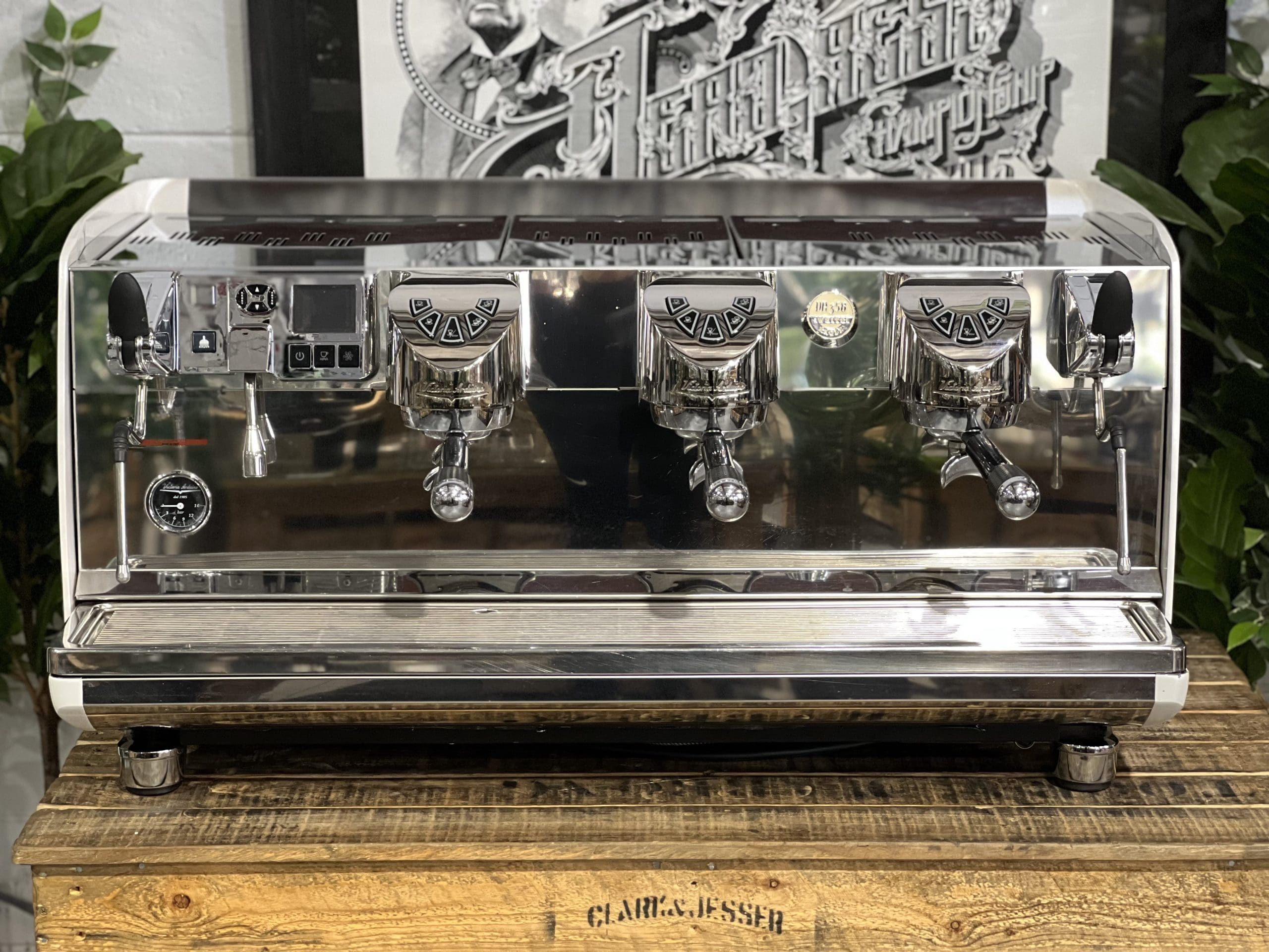 Victoria Arduino White Eagle Digit 3 Group White Espresso Coffee Machine - 36294