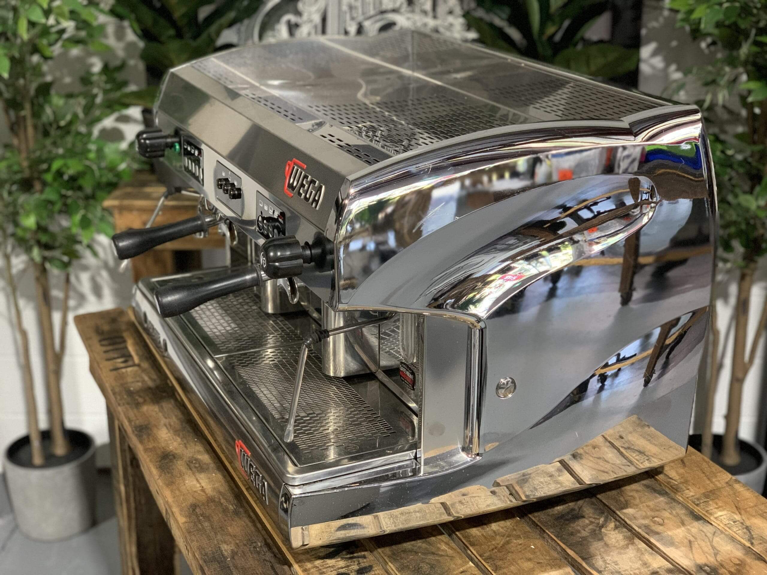 Wega Polaris - 2 Group Commercial Espresso Machine - Chrome
