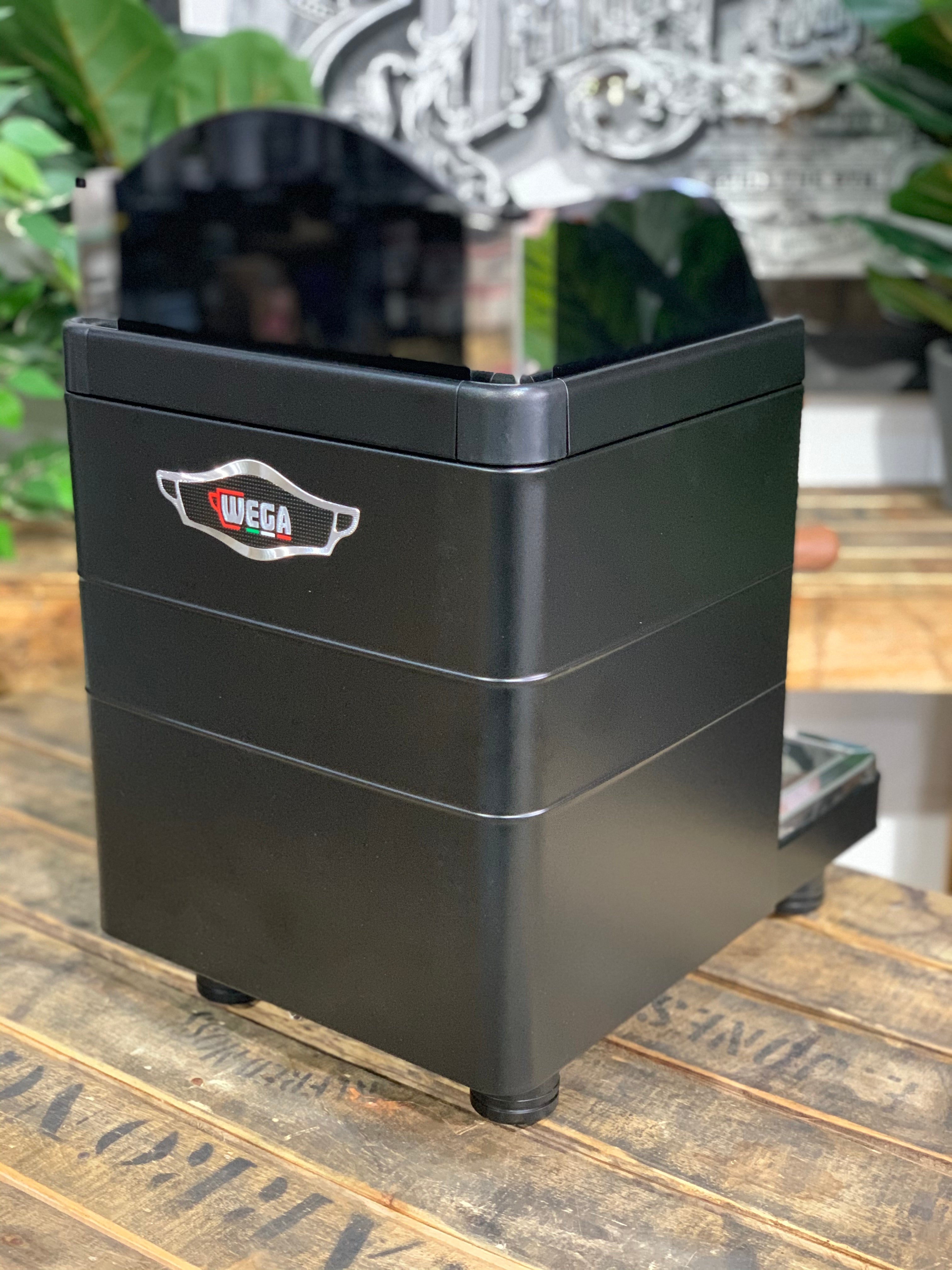 Wega Mininova Classic & Wooden Accents - 1 Group Commercial Espresso Machine - Black