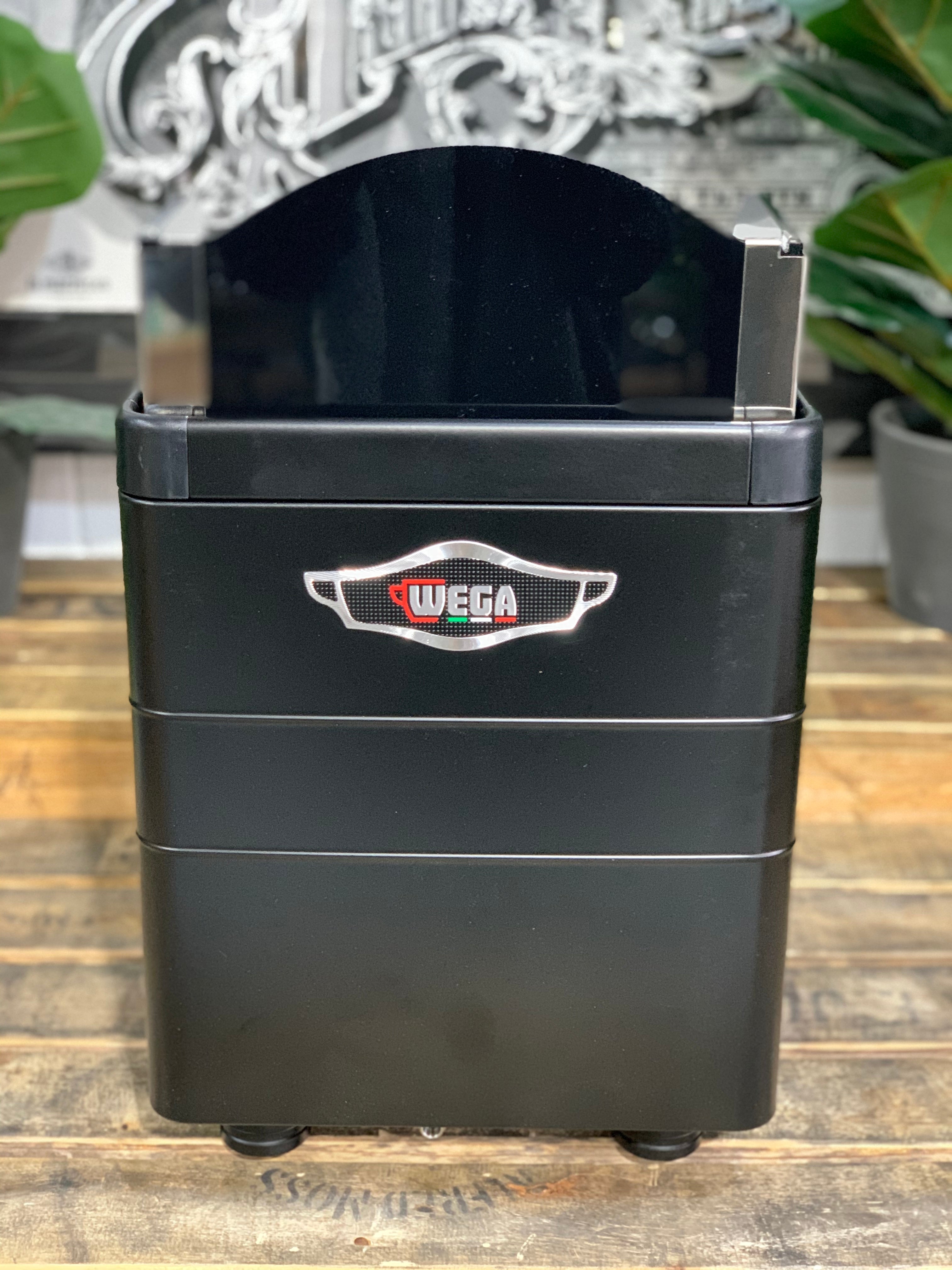 Wega Mininova Classic & Wooden Accents - 1 Group Commercial Espresso Machine - Black