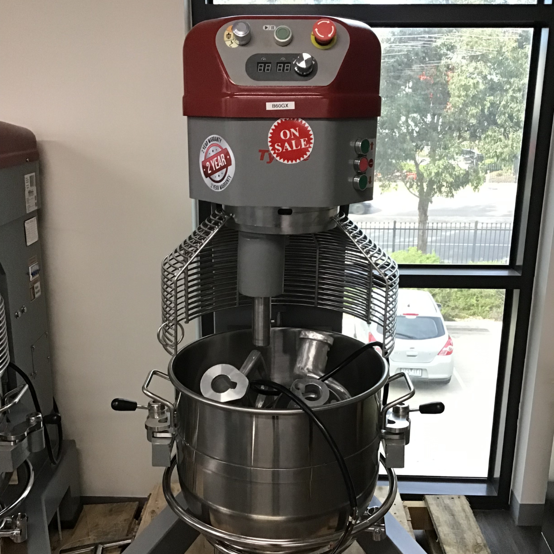 CLEARANCE - Tyrone Heavy Duty Planetary Mixer 60L - B60GX-VIC1003