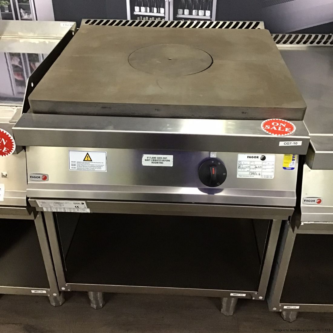 CLEARANCE - Fagor 700 series natural gas cast iron solid top - CG7-10-VIC979