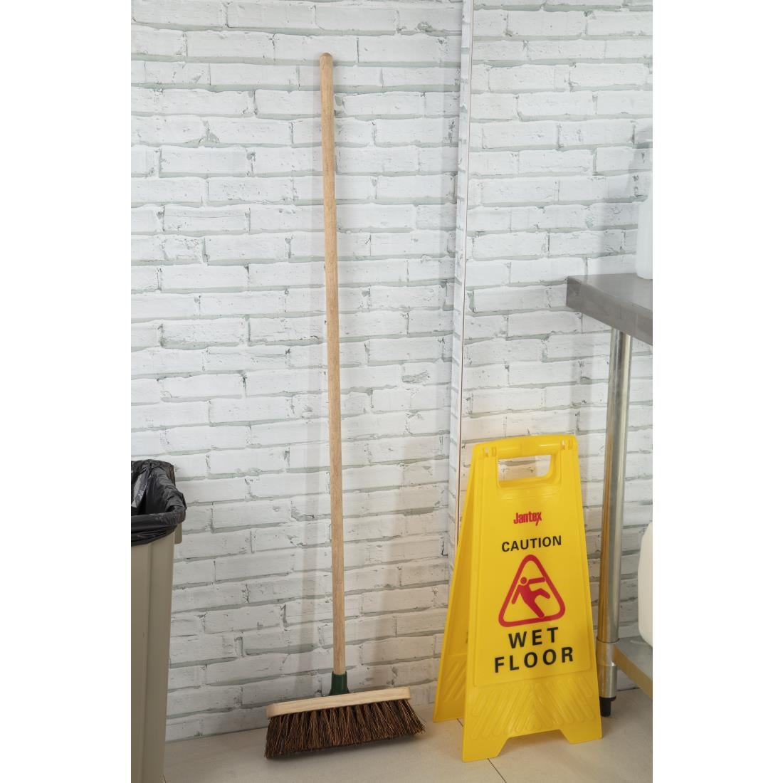Jantex Wooden Broom Handle - CD800