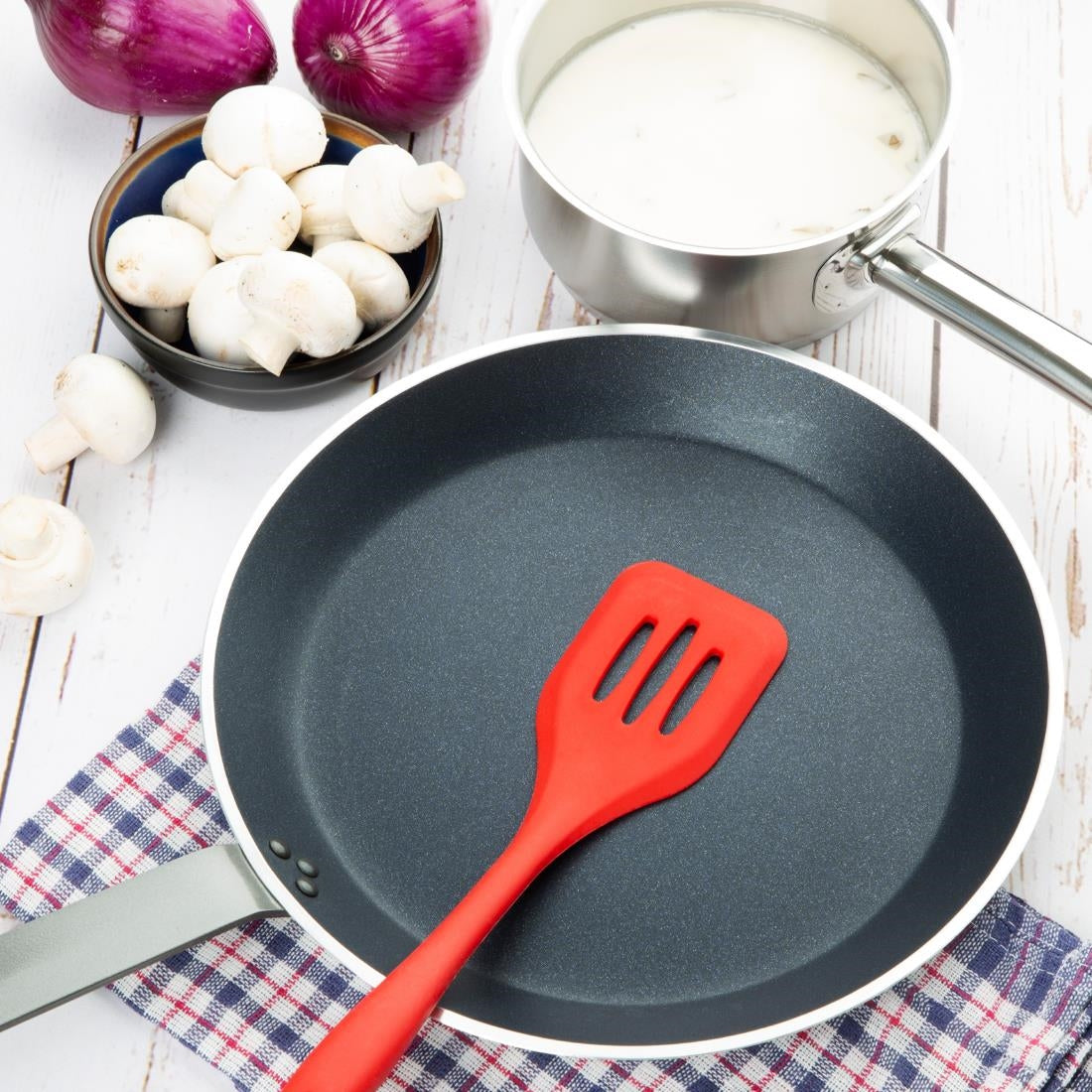 Vogue Platinum Plus Anodised Aluminium Non-Stick Teflon Crepe Pan 30cm - HT960
