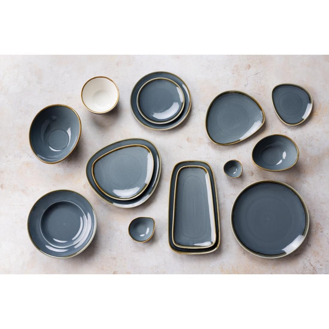 Olympia Kiln Triangular Plate Ocean 165mm - GP341