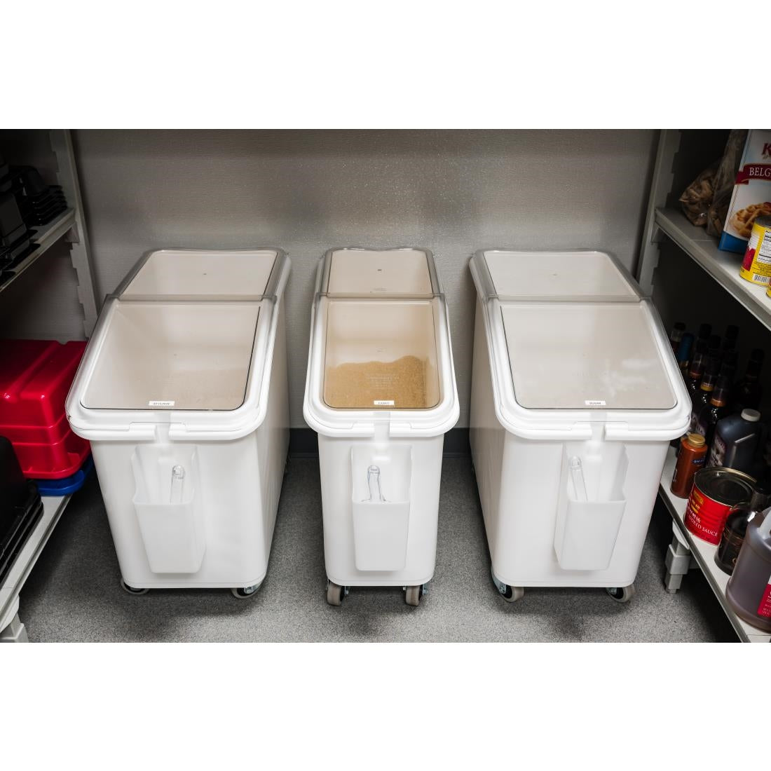 Cambro Mobile Ingredient Bin White 102Ltr - DB126