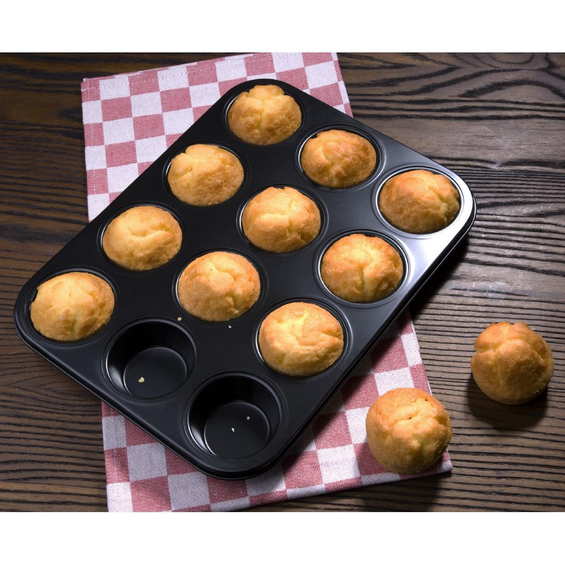 Vogue Carbon Steel Non-Stick Muffin Tray 12 Cup - GD011