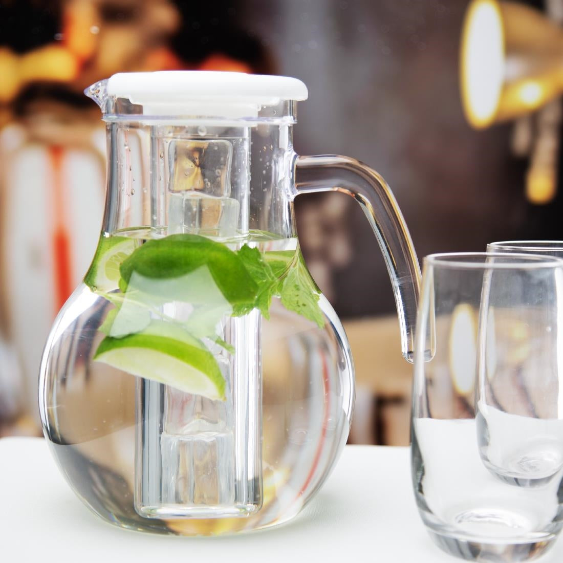 Olympia Kristallon Jug With Cooling Tube Polycarbonate Plain - 1600ml - HC356