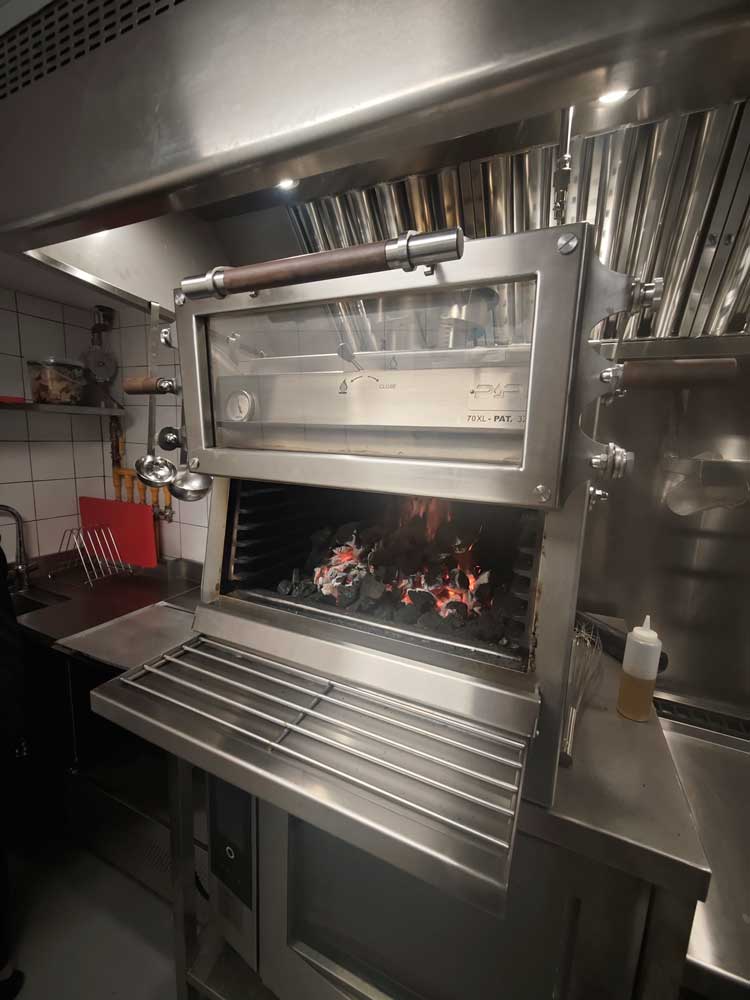 Pira 70 XL Silver ED Charcoal Oven - 480.107