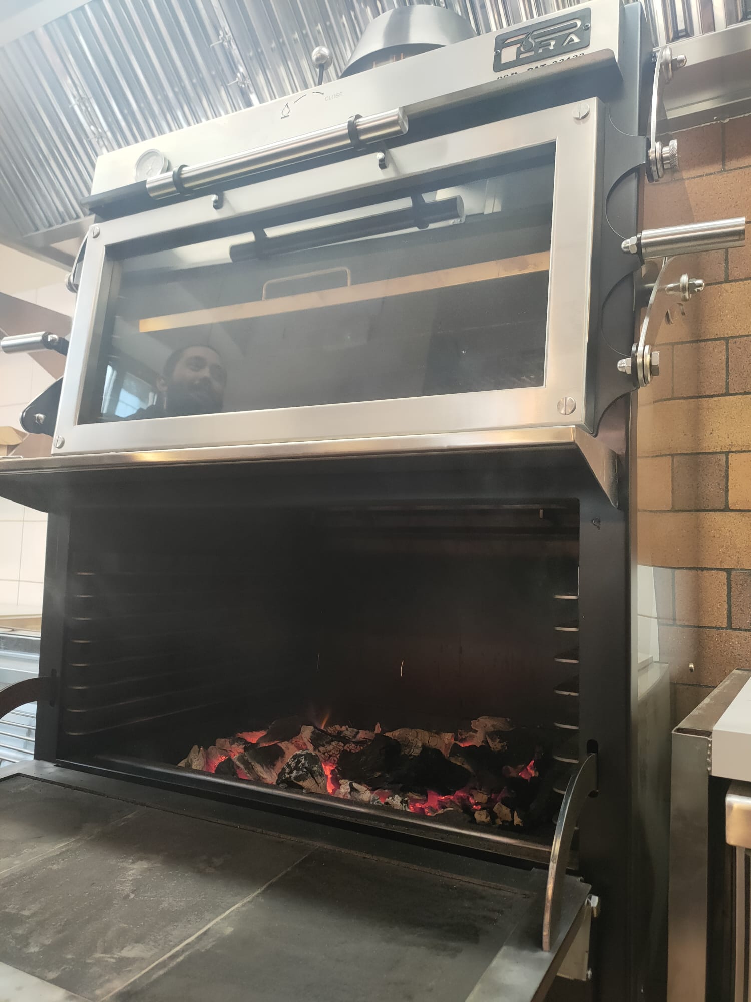 Pira 90 D Lux Charcoal Oven - 170.108