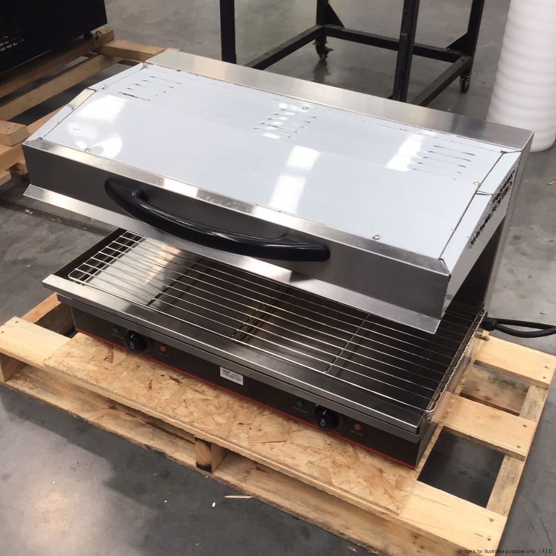 Ex Showroom: Benchstar Electric Salamander ES-5600L-NSW2090