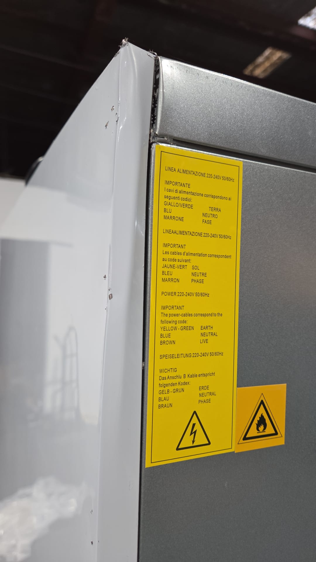 CLEARANCE - AG 650 Litre Upright Stainless Steel Door Fridge GNX650TN