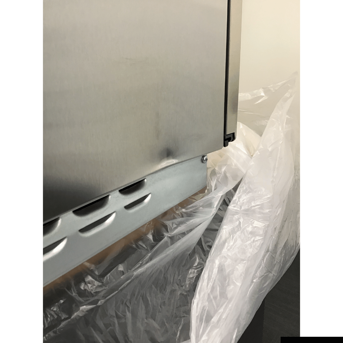 2NDs: Benchstar Stainless Steel Microwave Oven - MD-1400-QLD373