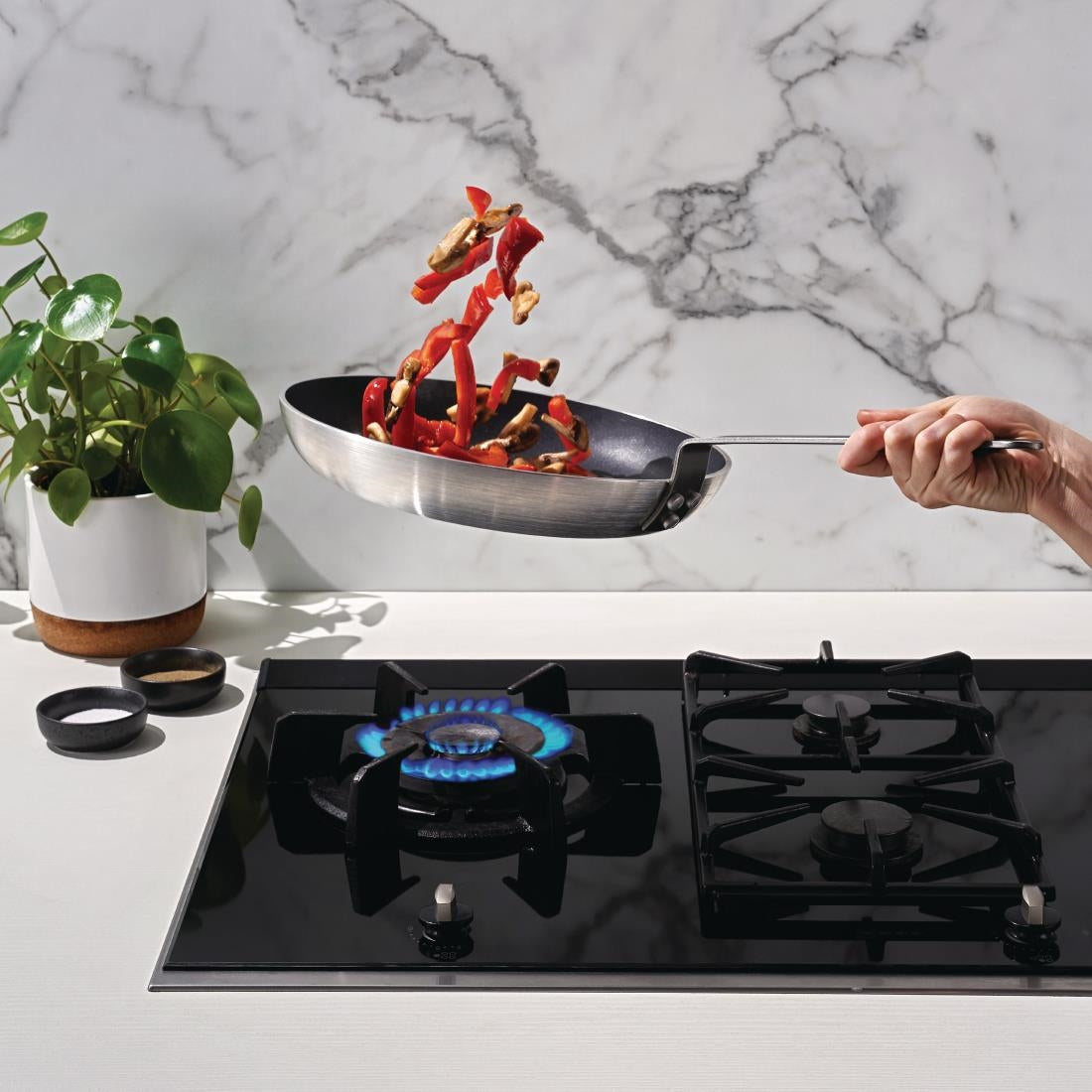 Vogue Aluminium Non-Stick Teflon Frying Pan - 300mm - HT981