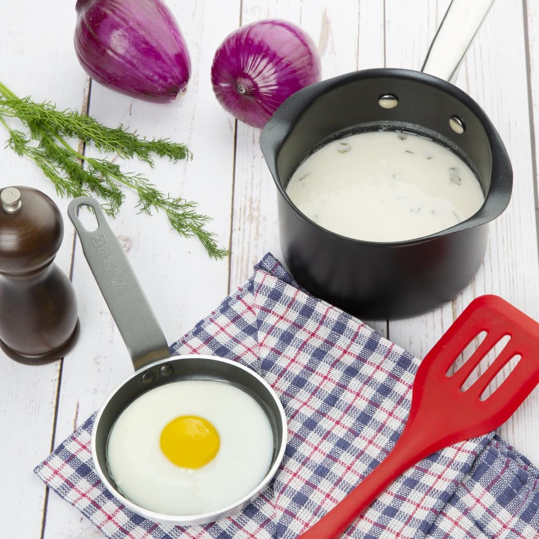 Vogue Non Stick Aluminium Blinis Pan 120mm - T358